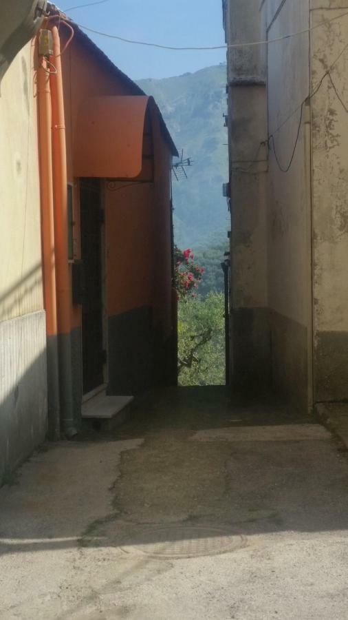 Mont E Case Da Martina วีโกเอเกวนเซ ภายนอก รูปภาพ